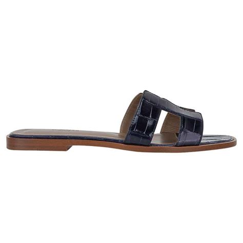 hermes dark green vert titien matte alligator oran sandals|oran shoes Hermes.